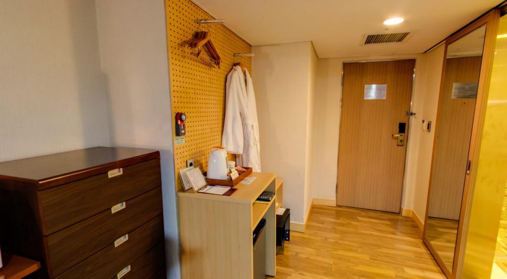 Changwon Hotel Quarto foto